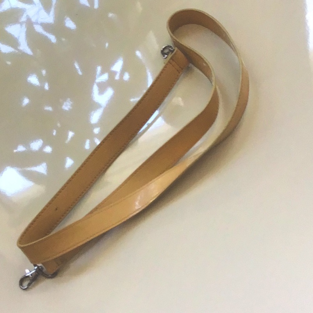 Beige patent leather large handbag